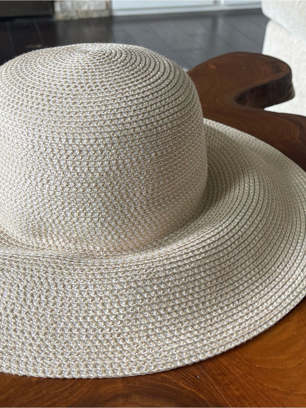 Eric Javits Hampton Straw Squishee Packable Hat - Picture 5 of 9